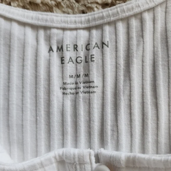🤍Bundle!! American Eagle Crop tanks - Picture 2 of 8